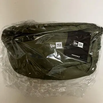 NEW ERA 바디백