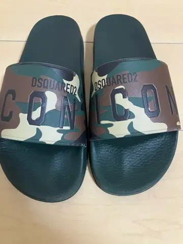 DSQUARED2 카모 패턴 슬라이드 샌들 인기