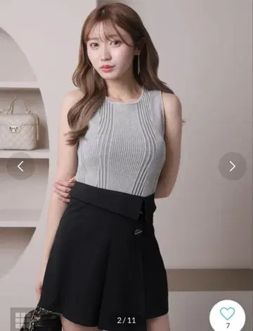 이너 숏팬츠 부착 비대칭 플리츠 스커트 (블랙)