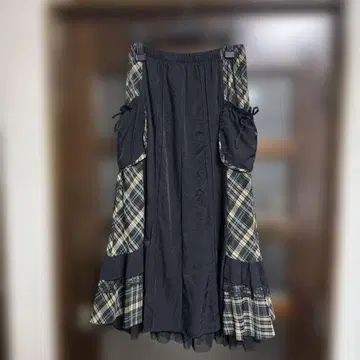 이소재 멋스러운 스커트
