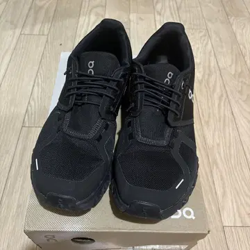 온 클라우드 6 올 블랙 27cm