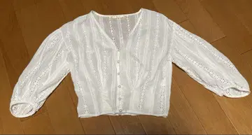 Musee 화이트 레이스 셔츠 벌룬 슬리브