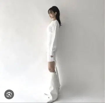 [ 미사용 ] 멜트 더 레이디 쉘 니트 원피스 화이트 롱