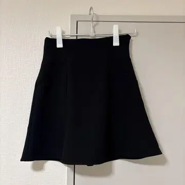 SNIDEL 헤무후레아스카 숏 팬츠