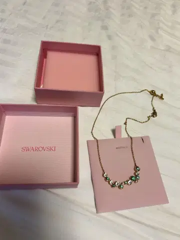 Swarovski 목걸이 그린