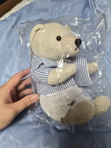 스트라이프 셔츠 베이지 봉제 인형