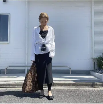 ZARA 이번 시즌 미사용! 린넨 셔츠! kayo 착용 완판템 s