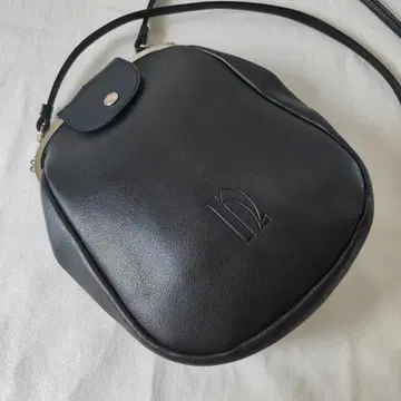 희귀 새상품급 나카자와 가방 가마구치 숄더백 블랙