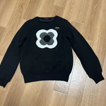 캘러웨이 꽃 패턴 니트 M 사이즈 블랙