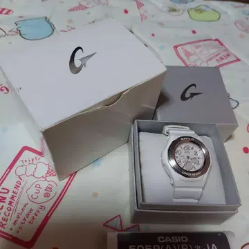 Baby-G G-SHOCK 화이트 헬로키티 콜라보