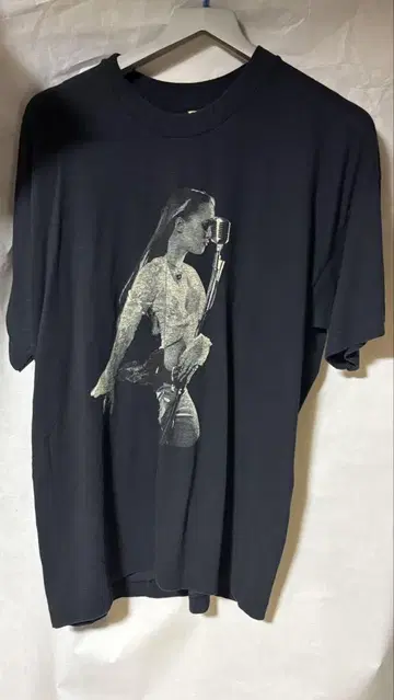 [ 바네사 파라디 ] 블랙 T셔츠(XL)