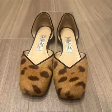 네브로니 플랫 뮬 36.5