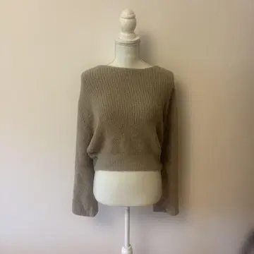 Louere 베이지 소프트 나일론 니트