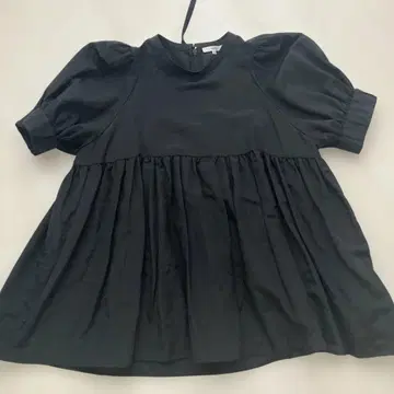 Yori 블랙 반팔 숏 퍼프 개더 블라우스 36