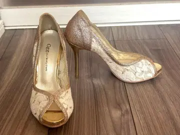Gigi's Collection 레이스 오픈토 하이힐