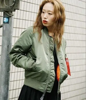 ALPHA MA-1 카키 L 사이즈