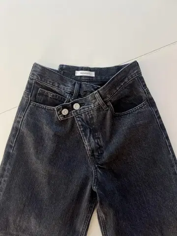 MOUSSY 블랙 데님