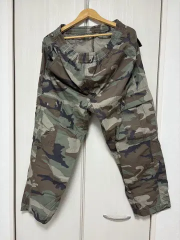 카모플라쥬 카고 팬츠 ALPHA INDUSTRIES