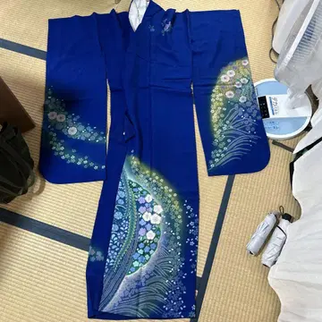 파랑 꽃무늬 후리소데 기모노