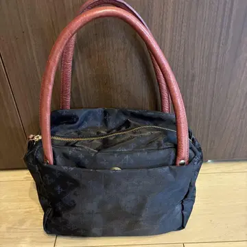 새상품급 russet 블랙 네이비 핸드백