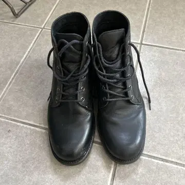 블랙 가죽 부츠