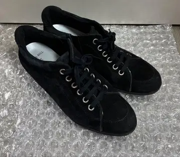 블랙 스웨이드 스니커즈 M