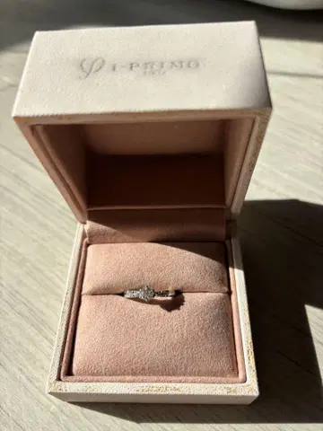 I-PRIMO 다이아몬드 화이트 골드 반지