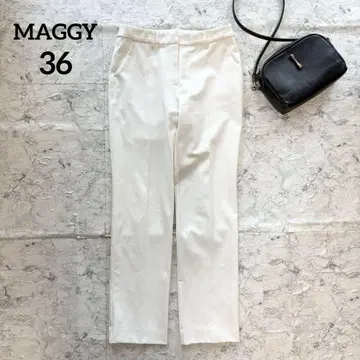 [ MAGGY ] 마기 센터 프레스 테이퍼드 팬츠 화이트 슬릿