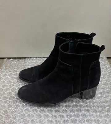 긴자 카네마츠 부츠 아쿠아벨