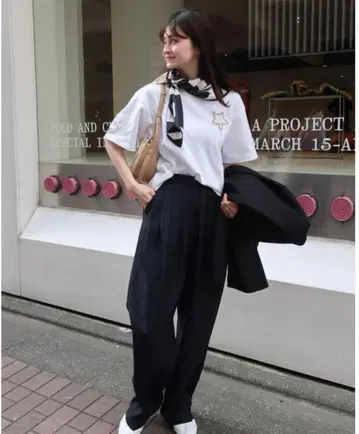 Bibiy. B. STAR TEE 비비 T셔츠 2025SS
