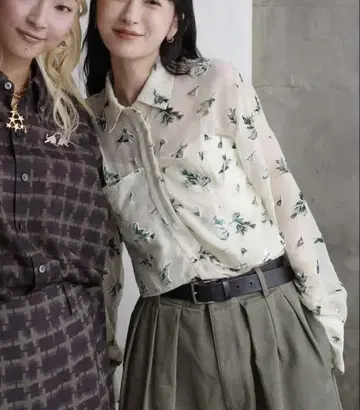 FLOWER OPAL BUSTIER SHIRTS 클라네