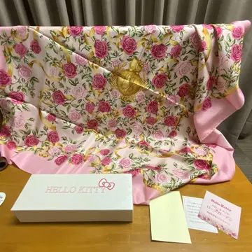 HELLO KITTY 장미 무늬 실크 스카프