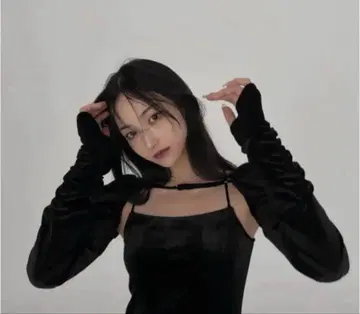 melt the lady 오픈백 벨로아 원피스