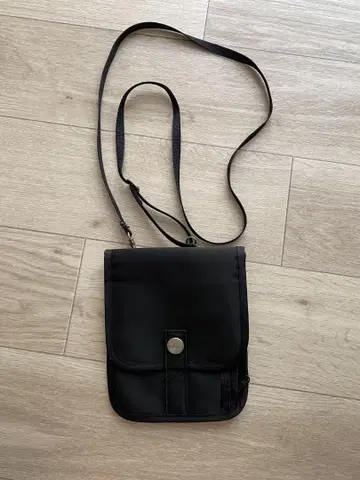 Paul Smith 블랙 숄더백