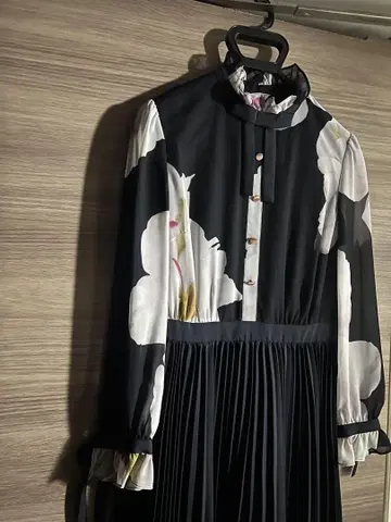 TED BAKER 플라워 프린트 롱 원피스