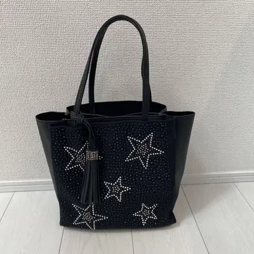 TRUBE 별 장식 블랙 토트백 새상품