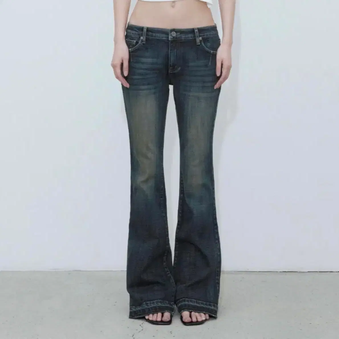 BOHEMIAN SEOUL | 보헤미안서울 Bohemian Seoul VINTAGE BLUE BOHEMIAN SEOUL | 보헤미안서울 Bohemian Seoul VINTAGE BLUE