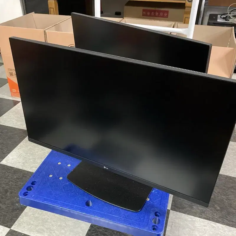 LG 360, 32인치 4K 전문가 모니터 2022년 제조