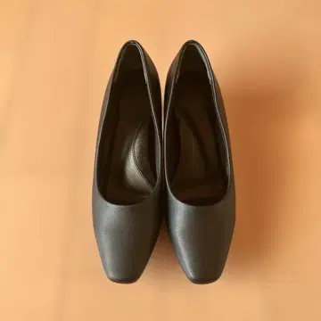 취업 펌프스