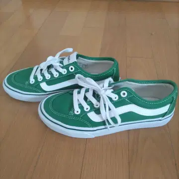 VANS 스니커즈