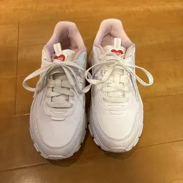 PUMA 통굽 스니커즈 24cm