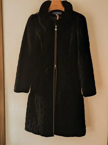 M S GRACY 벨로아 블랙 코트 38 사이즈