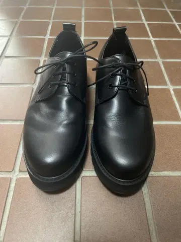HARE 블랙 가죽 레이스업 슈즈 사이즈 M