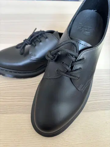 닥터마틴 1461모노 사이즈 26cm