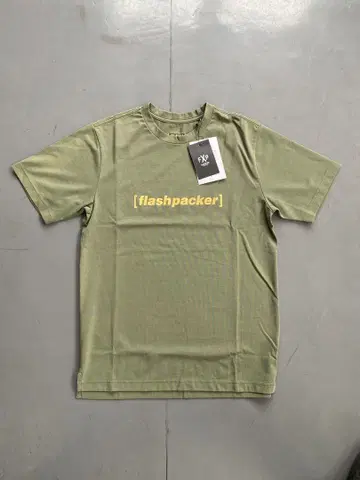 FLASH PACKER 올리브 T셔츠 M