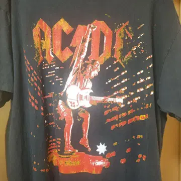 미사용품 AC DC S/S TEE L 사이즈 USA제