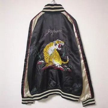 일심여경 잇신뇨쿄 스카잔 호랑이 자수 수베니어 자켓 일본풍 패턴