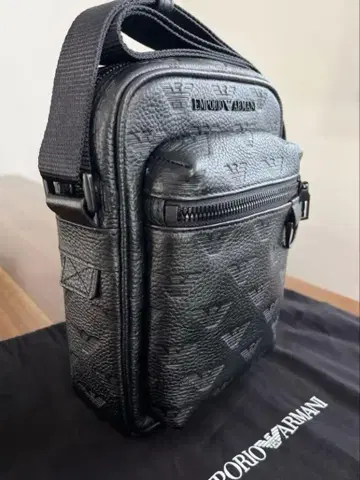 EMPORIO ARMANI