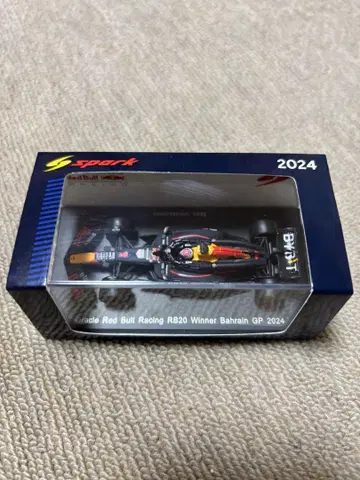 스파크 레드불 RB20 페르스타펜 바레인GP 1/64