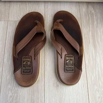 ISLAND SLIPPER 가죽 플립플랍